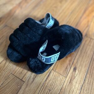UGG Womens Fluff Yeah Slide Size 6